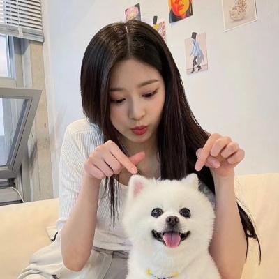 爱住了！浅色系ins风女生头像来袭🥰 女生头像 第4张