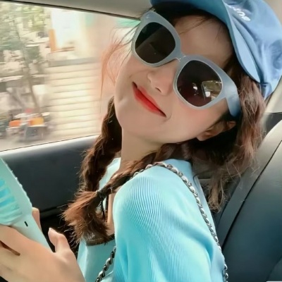 狠狠爱住!阳光明媚治愈女头