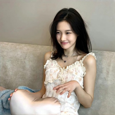 爱住了！浅色系ins风女生头像来袭🥰 女生头像 第6张