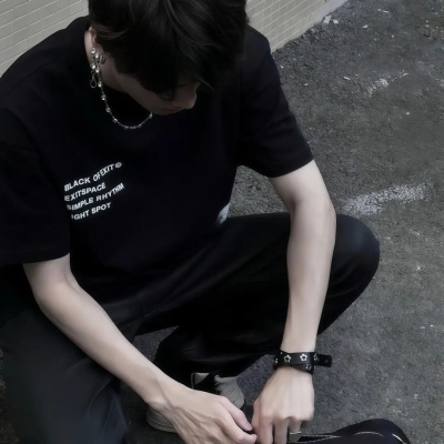 宝藏！高质量ins风干净帅气男头来啦 男生头像 第6张