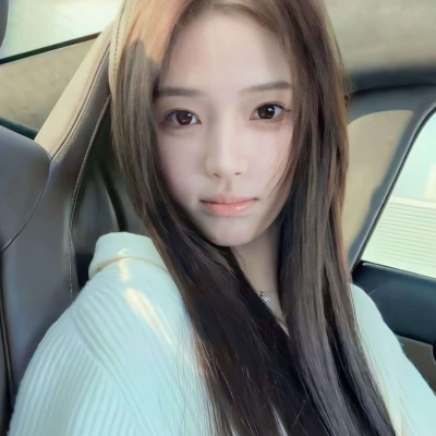 吹爆这组高级ins风wechat头像！ 女生头像 第2张