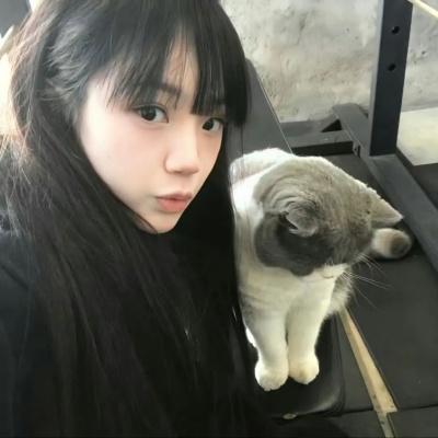 和猫咪合拍的女生头像 女生头像 第3张