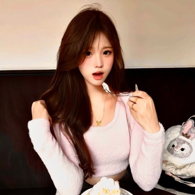 挖到宝啦!小众风格真人女头来袭👸 女生头像 第1张 挖到宝啦!小众风格真人女头来袭👸 女生头像 第1张