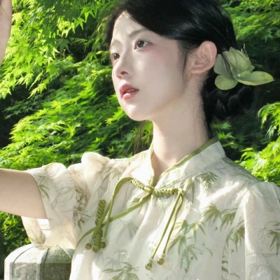 绿色系真人女头,谁看了不迷糊 女生头像 第4张 绿色系真人女头,谁看了不迷糊 女生头像 第4张