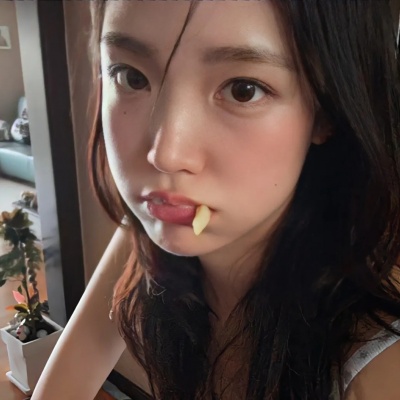 挖到宝啦！小众风格真人女生头像 女生头像 第5张