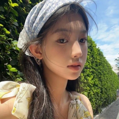 绝了!这些wechat纯欲清纯女头美炸啦 女生头像 第9张 绝了!这些wechat纯欲清纯女头美炸啦 女生头像 第9张