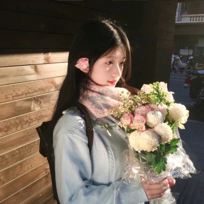 头像女头氛围感，氛围感拉满 女生头像 第1张
