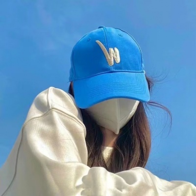 超绝!小众戴帽子女生头像来袭 女生头像 第5张 超绝!小众戴帽子女生头像来袭 女生头像 第5张