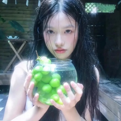 狠狠心动！绿色春天纯欲女头精选 女生头像 第5张