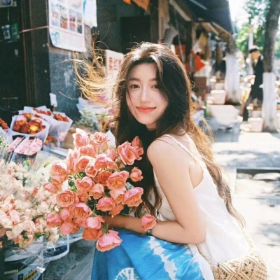 一眼爱上的丽质天成明媚治愈系女头 女生头像 第3张