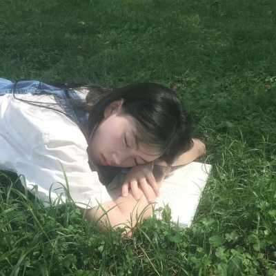 一眼爱上的小清新绿色治愈女生头像 女生头像 第3张