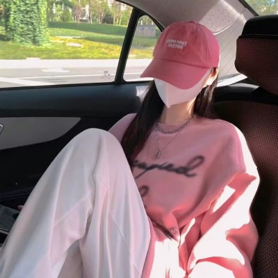 超绝!小众戴帽子女生头像来袭 女生头像 第2张 超绝!小众戴帽子女生头像来袭 女生头像 第2张