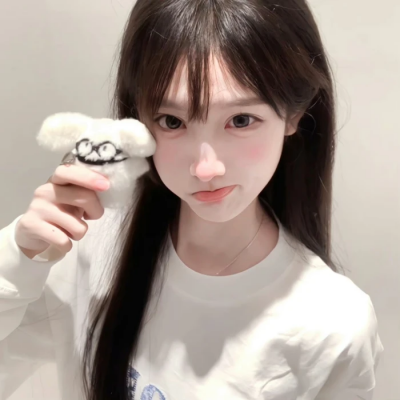 被这组氛围感高级小众女生头像美哭 女生头像 第5张
