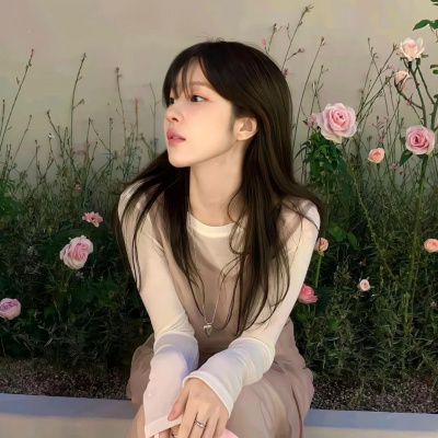 纯欲风温柔女生头像推荐，美到犯规啦！ 女生头像 第2张