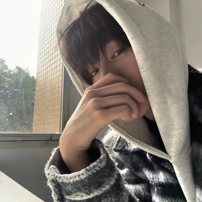 宝藏！高质量ins风干净帅气男头来啦 男生头像 第7张