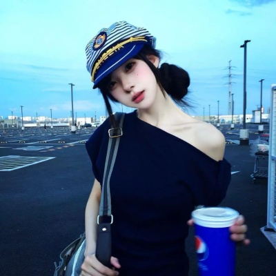 高颜值蓝色系女生头像来袭，美哭啦！ 女生头像 第5张