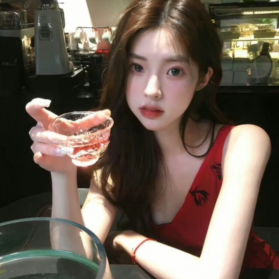 ins高级感松弛女生头像，氛围感拉满的慵懒风 女生头像 第5张