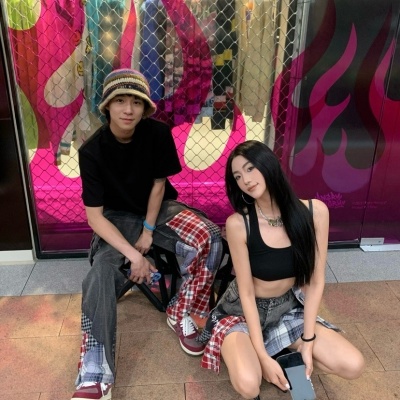 甜度爆表！真人ins风情头合集，氛围感拉满 情侣头像 第4张
