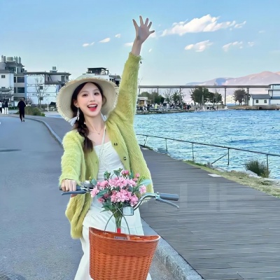 绝美清冷氛围感女头来袭,唯美疏离感直接拉满 女生头像 第4张 绝美清冷氛围感女头来袭,唯美疏离感直接拉满 女生头像 第4张