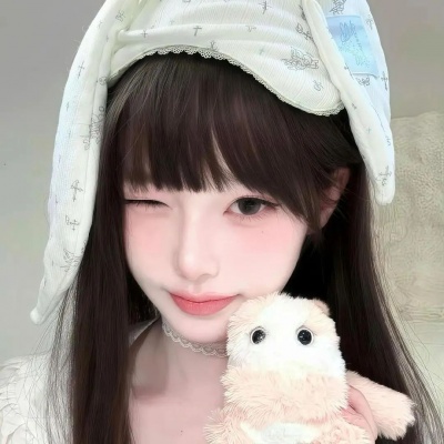 萌化啦!拿玩偶女生头像来袭,元气少女感爆棚 女生头像 第7张 萌化啦!拿玩偶女生头像来袭,元气少女感爆棚 女生头像 第7张