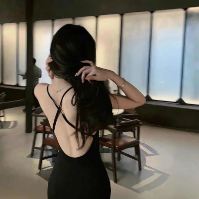 冷欲天花板!高级黑色系性感女头大集合,账号质感飙升 女生头像 第4张 冷欲天花板!高级黑色系性感女头大集合,账号质感飙升 女生头像 第4张
