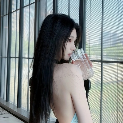 被问800次的贵气千金风ins女生头像来啦 女生头像 第4张