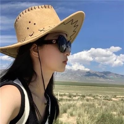 干净系𝙒𝙚𝘾𝙝𝙖𝙩头像女｜简单耐看超显气质 女生头像 第7张