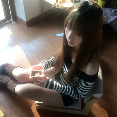 小众ins风女头来袭!氛围感直接拉满 女生头像 第6张 小众ins风女头来袭!氛围感直接拉满 女生头像 第6张