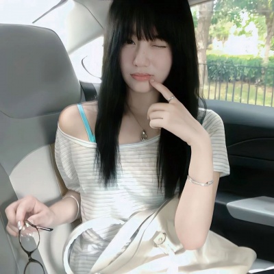 氛围感拉满！窗边高级女头合集，每一张都自带电影感 女生头像 第9张
