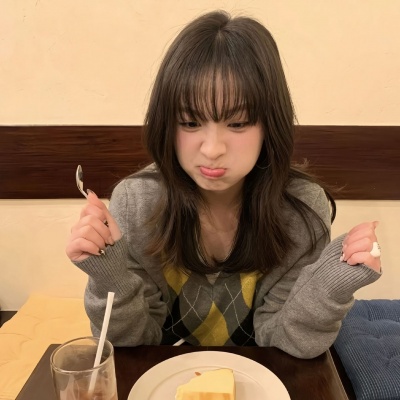 2026超火ins风小众女头｜氛围感拉满不撞款，温柔高级感拿捏了 女生头像 第6张