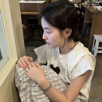 2026韩系ins风小众女头推荐,总有一款戳中你 女生头像 第2张 2026韩系ins风小众女头推荐,总有一款戳中你 女生头像 第2张