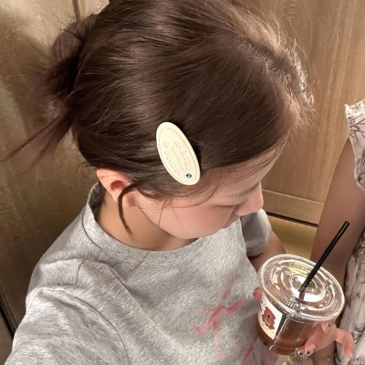 可爱ins风小众女头合集|低饱和软萌感,告别烂大街 女生头像 第5张 可爱ins风小众女头合集|低饱和软萌感,告别烂大街 女生头像 第5张
