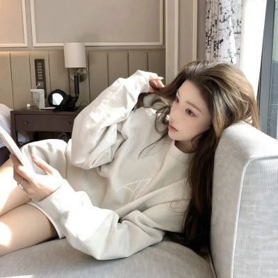 拒绝普通!高级千金风女头合集,轻松拿捏优雅贵气感 女生头像 第9张 拒绝普通!高级千金风女头合集,轻松拿捏优雅贵气感 女生头像 第9张