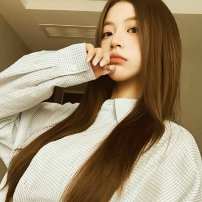 古早滤镜感拉满的超可爱元气女头合集 女生头像 第8张 古早滤镜感拉满的超可爱元气女头合集 女生头像 第8张