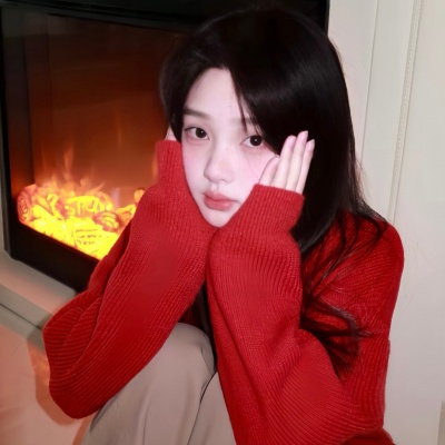 氛围感红色系女头像|小众不撞款,温柔姐姐风必备 女生头像 第3张 氛围感红色系女头像|小众不撞款,温柔姐姐风必备 女生头像 第3张
