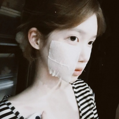 2026小众个性女头合集:拒绝千篇一律,彰显你的专属风格 女生头像 第4张 2026小众个性女头合集:拒绝千篇一律,彰显你的专属风格 女生头像 第4张