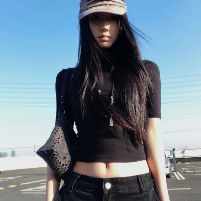 时尚个性小众女头推荐：高级感拉满，适合追求独特的你 女生头像 第4张