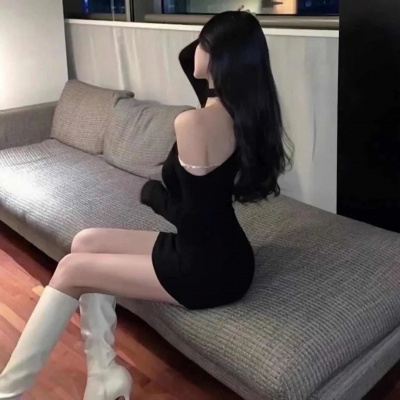 冷欲天花板!高级黑色系性感女头大集合,账号质感飙升 女生头像 第3张 冷欲天花板!高级黑色系性感女头大集合,账号质感飙升 女生头像 第3张