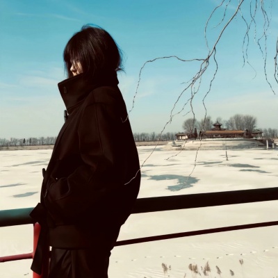 氛围感拉满的自由感女头,随性洒脱超绝 女生头像 第8张 氛围感拉满的自由感女头,随性洒脱超绝 女生头像 第8张