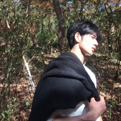 超酷ins男头像大集合，潮流与高级感拉满！ 男生头像 第2张