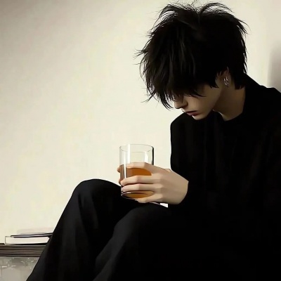 ins风小众男生头像合集|痞帅氛围感拿捏 男生头像 第6张 ins风小众男生头像合集|痞帅氛围感拿捏 男生头像 第6张