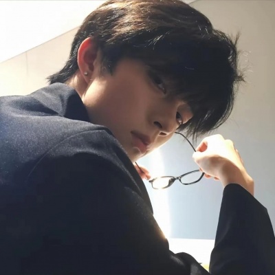 拒绝烂大街!小众WeChat男头精选来啦 男生头像 第4张 拒绝烂大街!小众WeChat男头精选来啦 男生头像 第4张