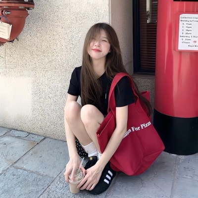 气质小众ins风女头,高级氛围感拉满 女生头像 第5张 气质小众ins风女头,高级氛围感拉满 女生头像 第5张