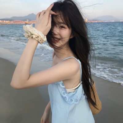 自由感蓝色女头精选!氛围感直接拉满 女生头像 第4张 自由感蓝色女头精选!氛围感直接拉满 女生头像 第4张