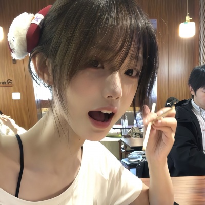2026新款ins个性小众女头｜温柔又有辨识度 女生头像 第10张