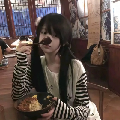 古早滤镜感拉满的超可爱元气女头合集 女生头像 第6张 古早滤镜感拉满的超可爱元气女头合集 女生头像 第6张