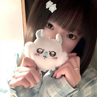 萌化啦!拿玩偶女生头像来袭,元气少女感爆棚 女生头像 第8张 萌化啦!拿玩偶女生头像来袭,元气少女感爆棚 女生头像 第8张