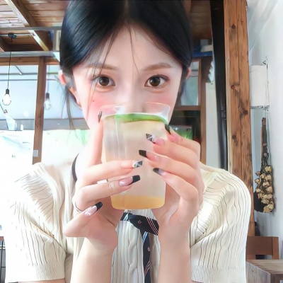 小众宝藏!ins风气质女头精选,氛围感拉满 女生头像 第10张 小众宝藏!ins风气质女头精选,氛围感拉满 女生头像 第10张