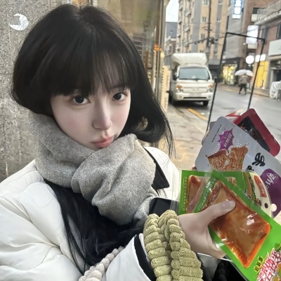 2026超火ins风小众女头｜氛围感拉满不撞款，温柔高级感拿捏了 女生头像 第9张