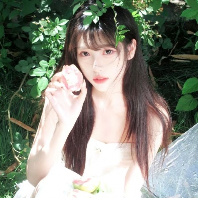 干净小清新绿色系女生头像|温柔治愈风,适配社交平台 女生头像 第8张 干净小清新绿色系女生头像|温柔治愈风,适配社交平台 女生头像 第8张